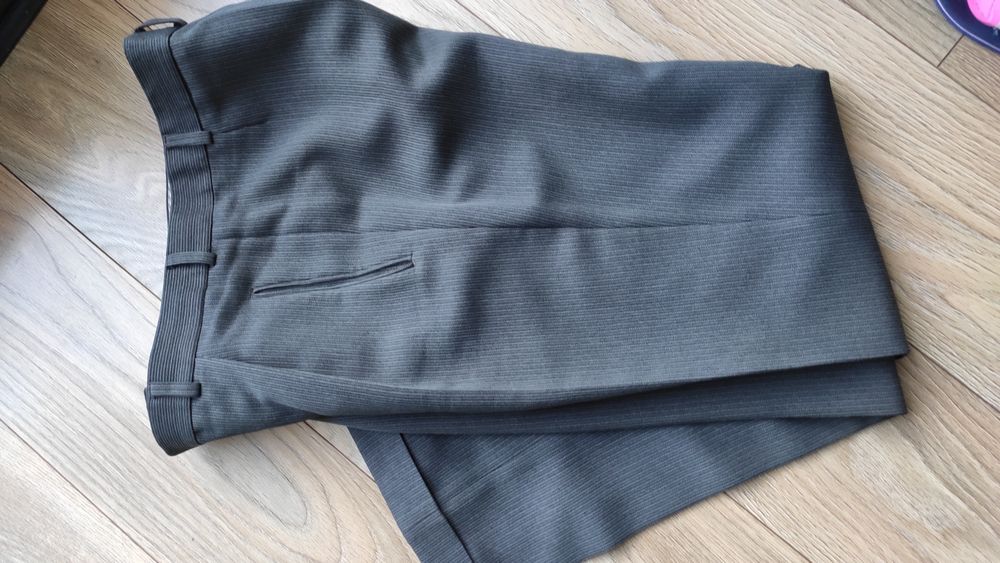 Męski garnitur ślubny