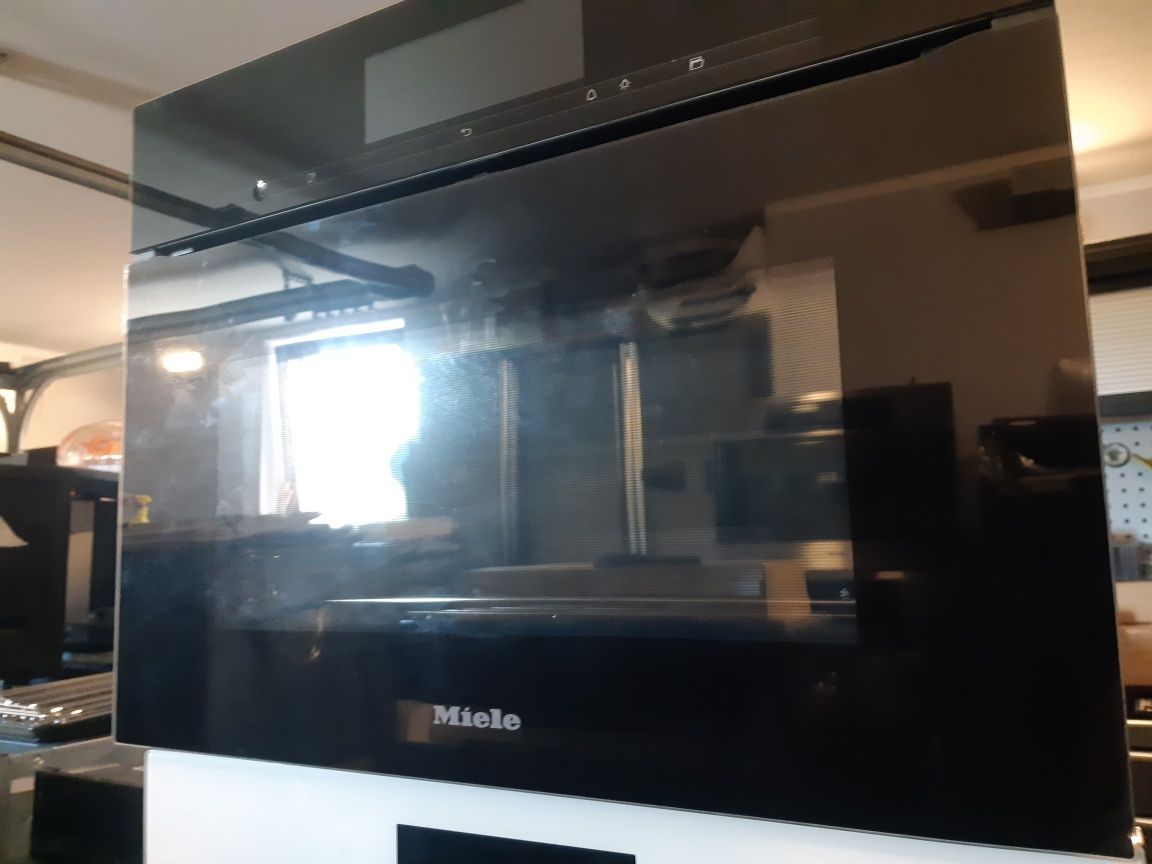 Miele DGC7845X Urządzenie do gotowania na parze Piekarnik