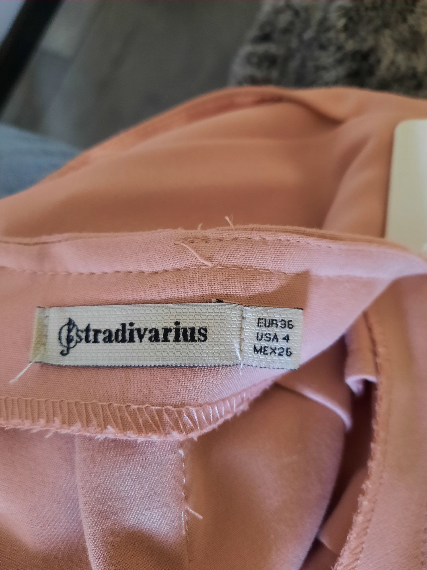 Spódnica damska firmy stradivarius