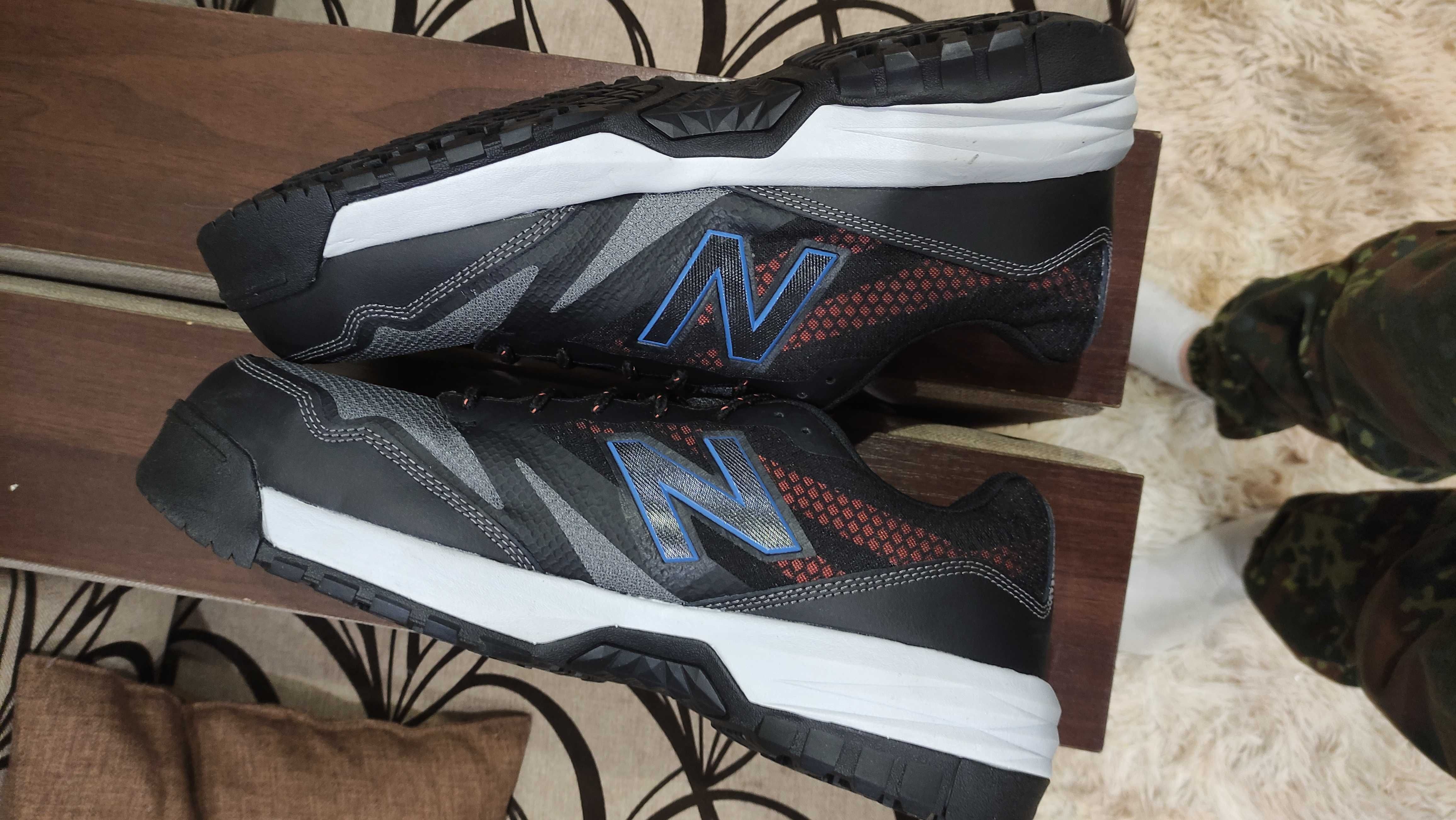 New Balance металічний носок