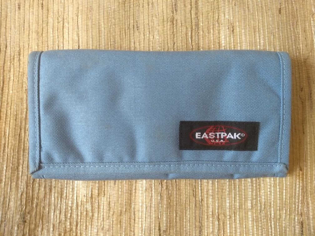 Carteira Eastpak