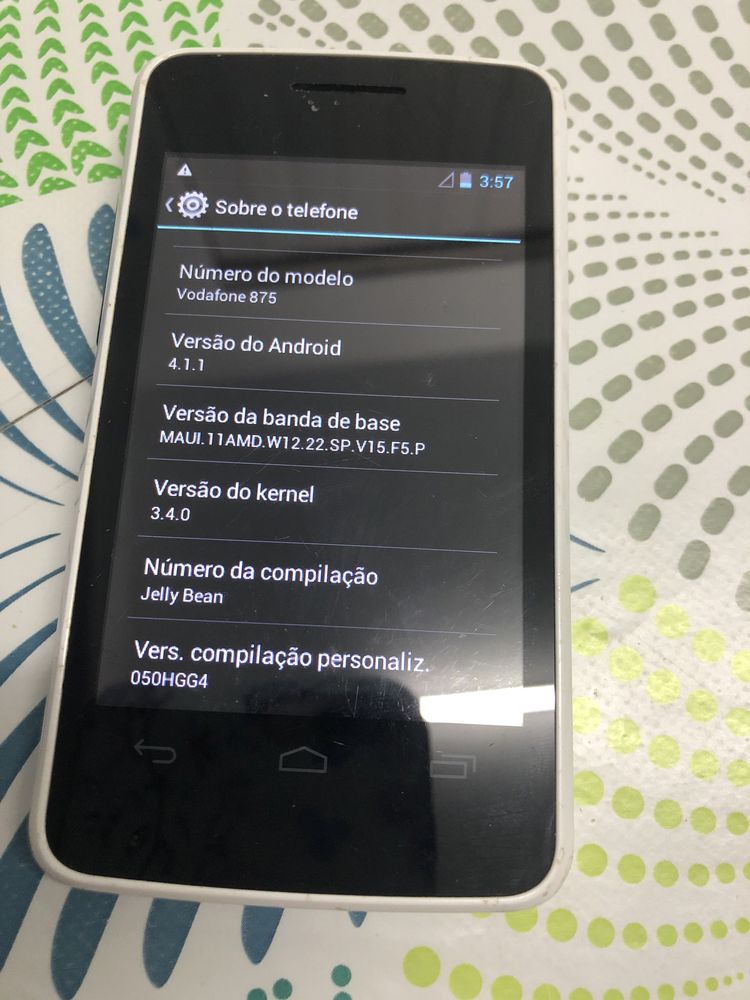 Smartphone android VODAFONE a funcionar telemovel