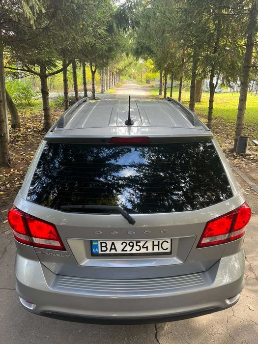 автомобіль Dodge Journey