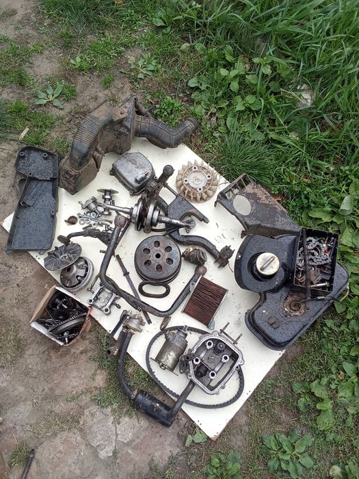 Продам запчясти китайского скутера,одним лотом150 гр.договорная