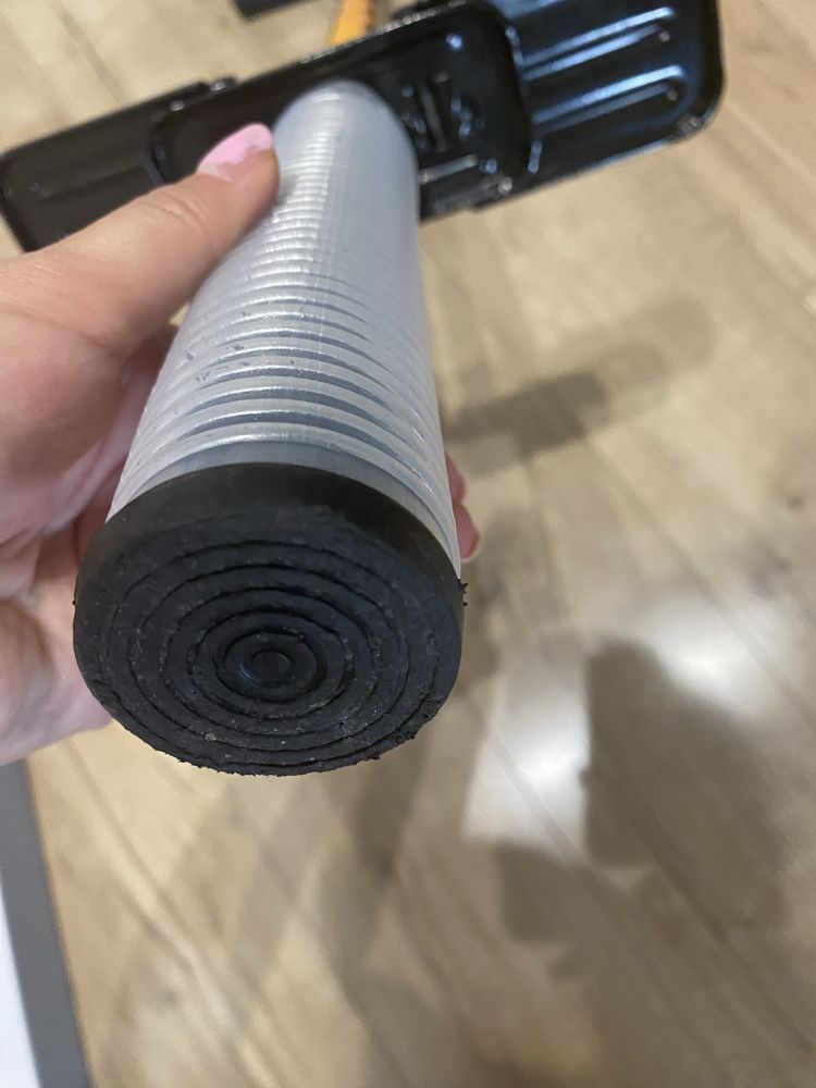 Small foot pogo