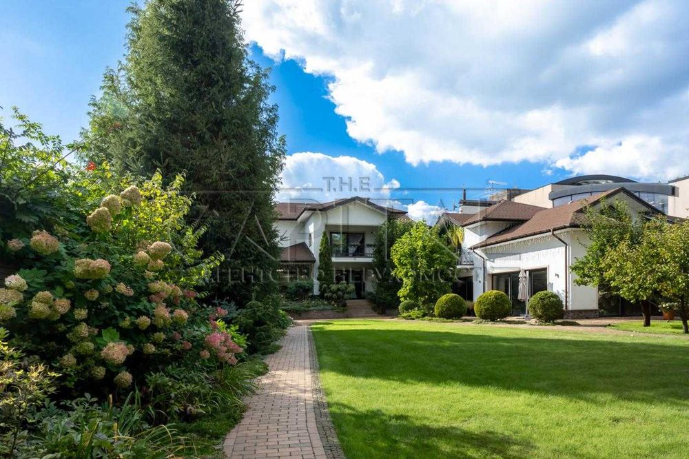 Оренда будинку Іванковичі 1200м2, басейн, сауна, винний погріб, 65 сот