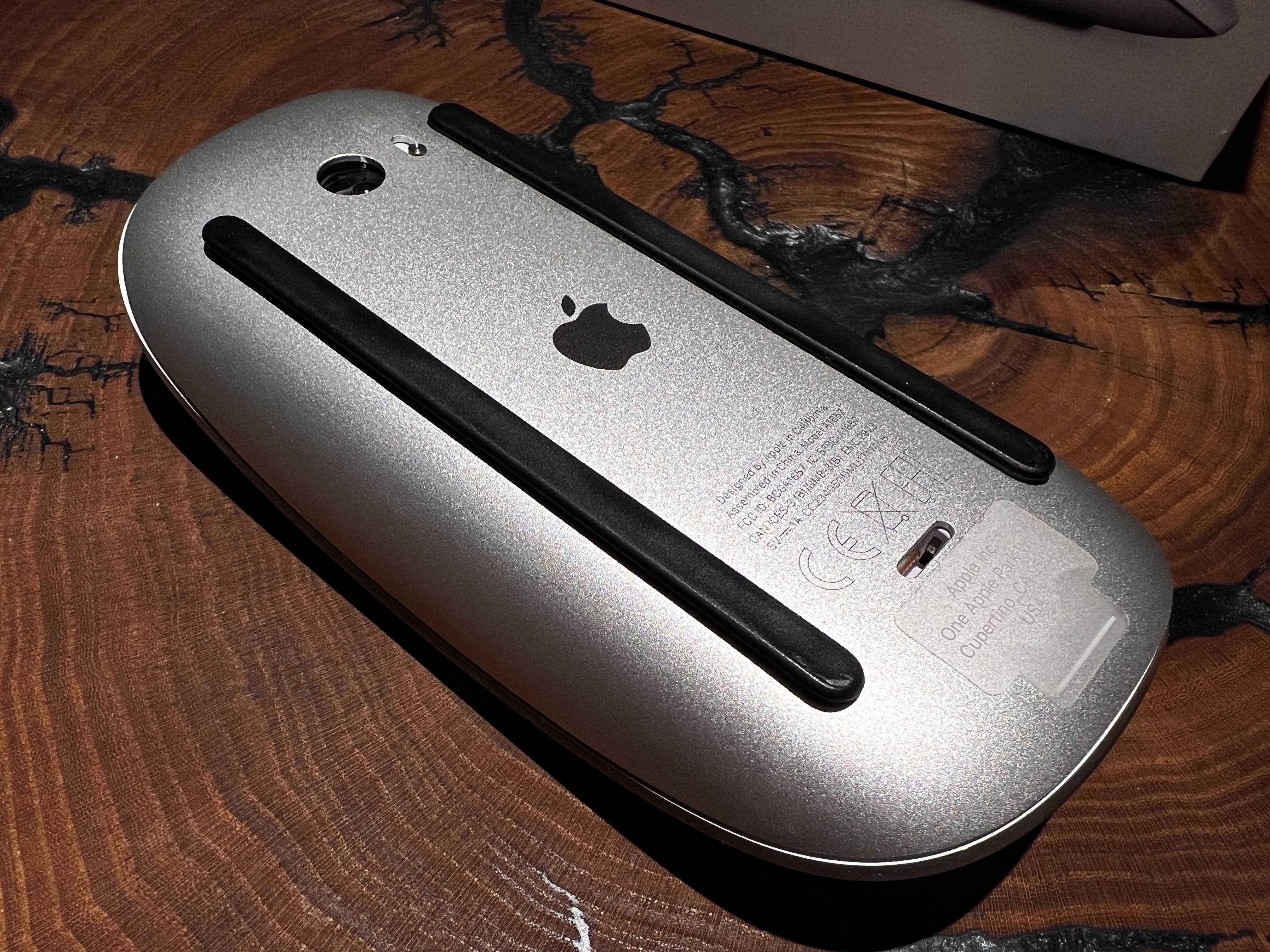 Apple Magic Mouse (Multi-Touch)