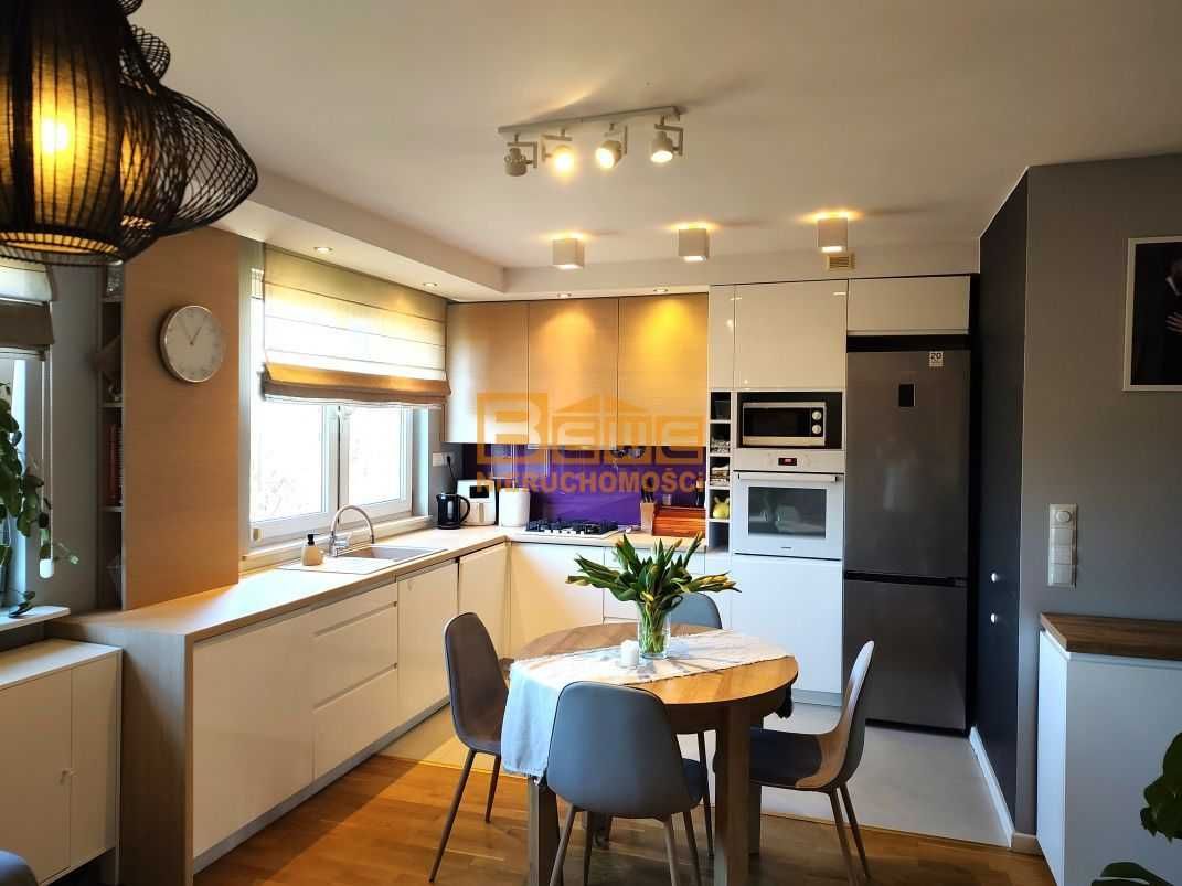 UL. SUKIENNA - CENTRUM śliczne mieszkanie 47,1 m2 - 2 pokoje, balkon