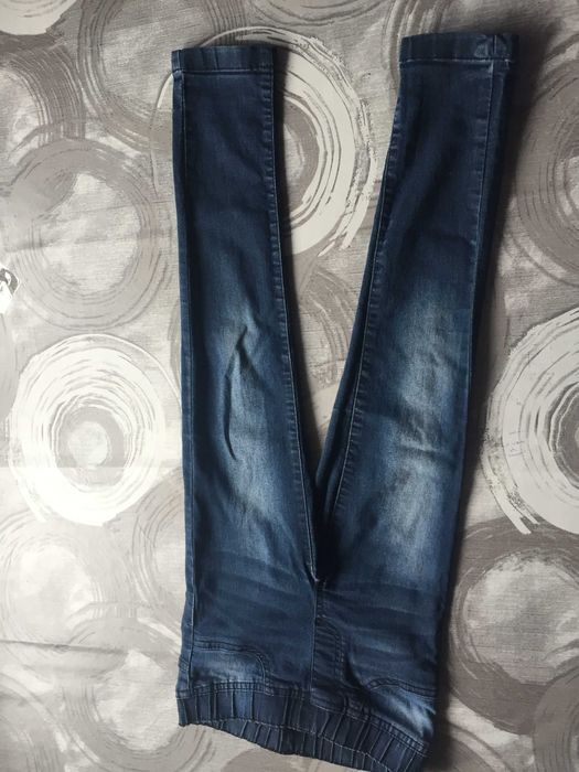 spodnie jeans dziewczynka r. 116 / 122 na 6 - 7 lat Tanio !!
