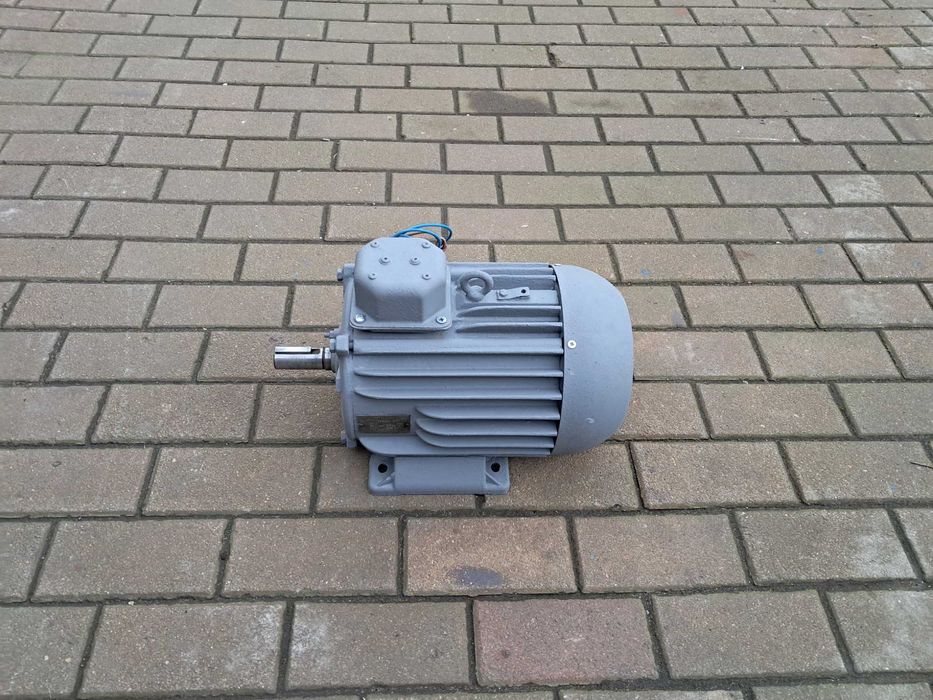 Silnik elektryczny 4kw  1430 obrotów Polski    .Wysyłka