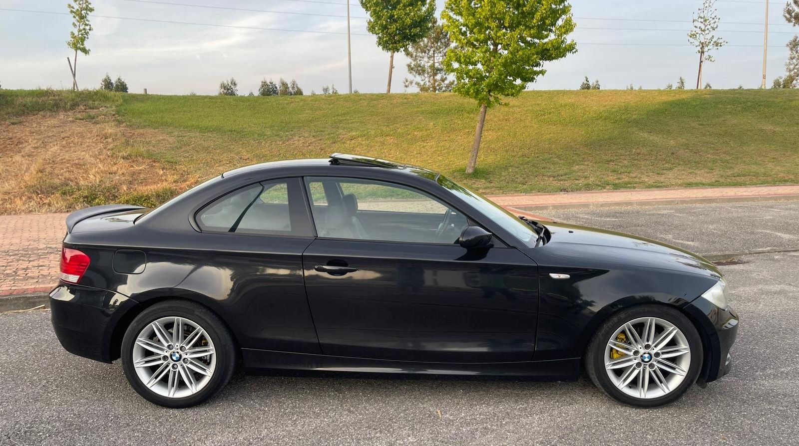 Bmw 120D coupe Pack M exterior