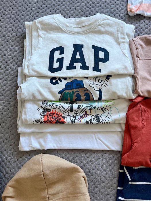 Paczka ubrań chłopięcych r. 104