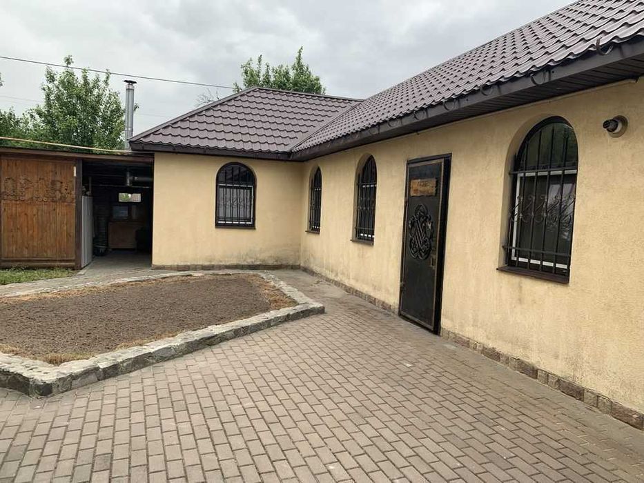 Оренда будинку на подолі