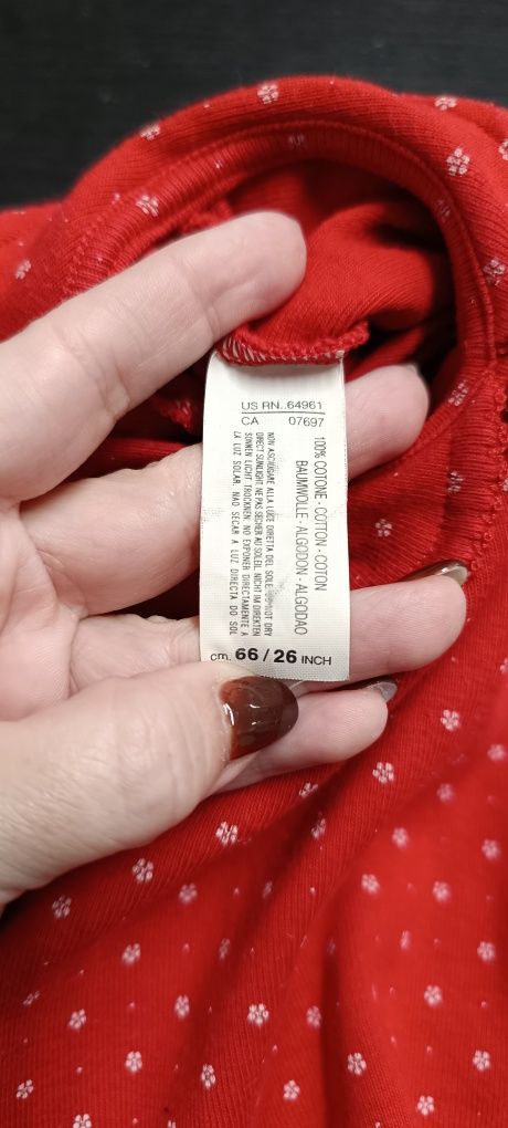 Blusa de criança. Marca Benetton, 6/9 meses. 66 cm.