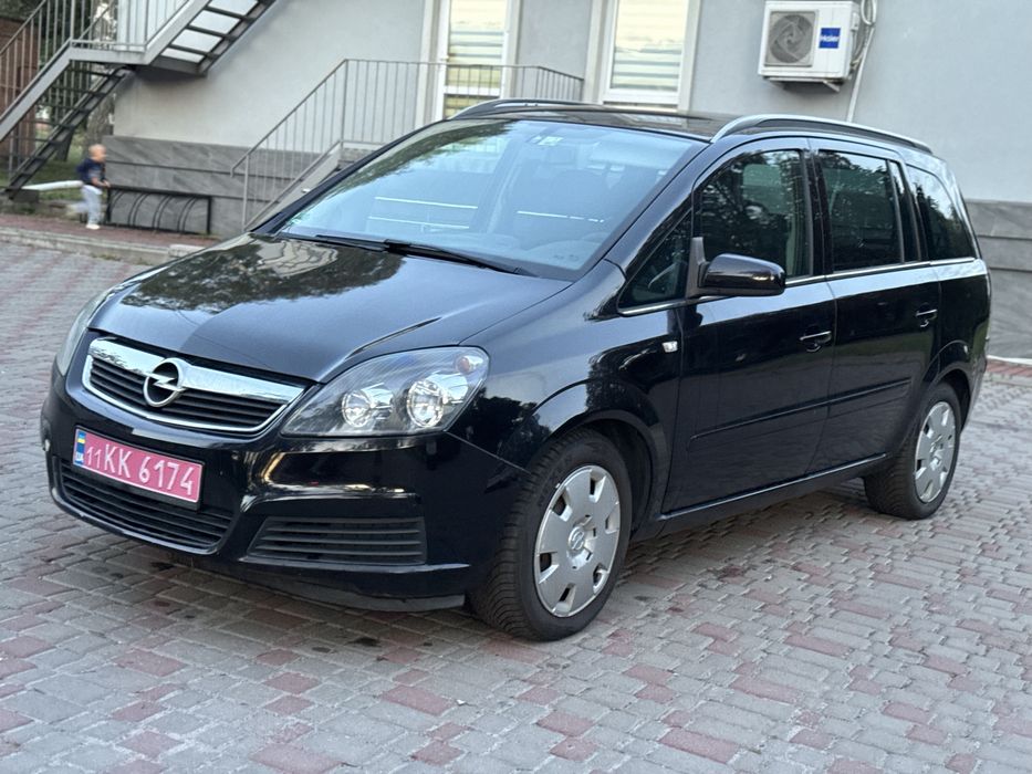 Продам Opel Zafira B свіжо пригнана