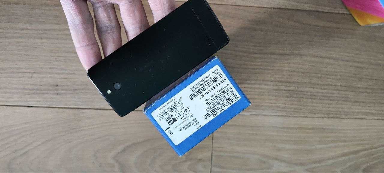 Продам телефон nokia 515