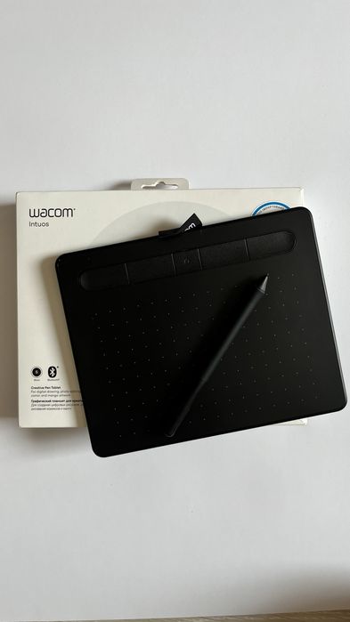 Графічний планшет Wacom Intuos S Bluetooth Black (CTL-4100WLK-N)