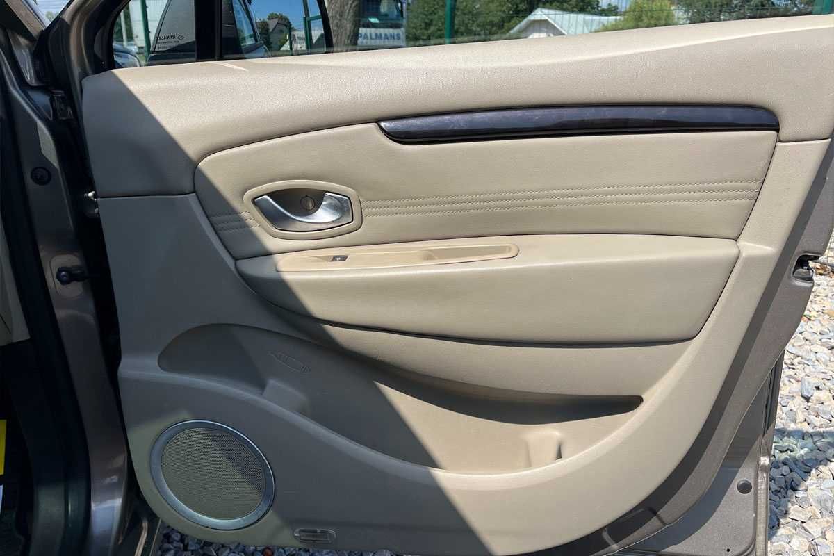 Renault Megane Scenic 2009