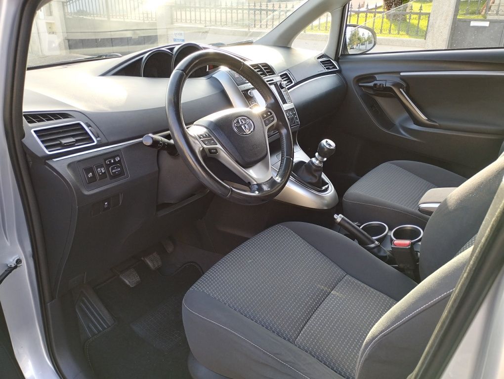Toyota Verso 1.6 D4D 141000km 2014