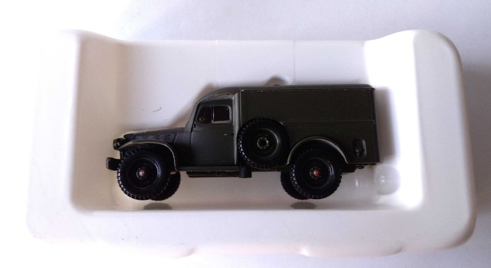 Dodge 4x4 comemorativo dos 50 anos da libertação de França 1944/1994