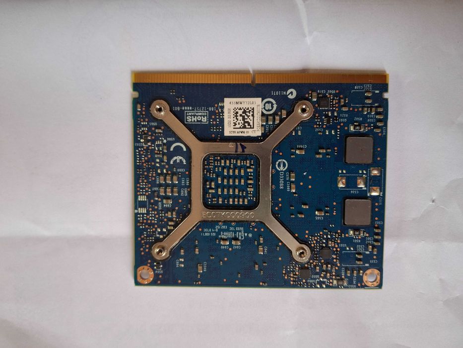 Nvidia quadro M1000M 2gb MXM, потужність відповідна Geforce GTX 950M