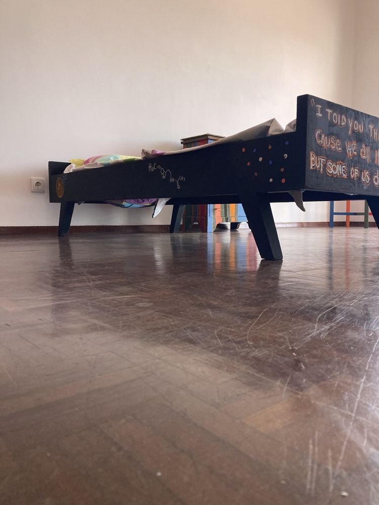 Espreite à vontade: Cama (recuperada)