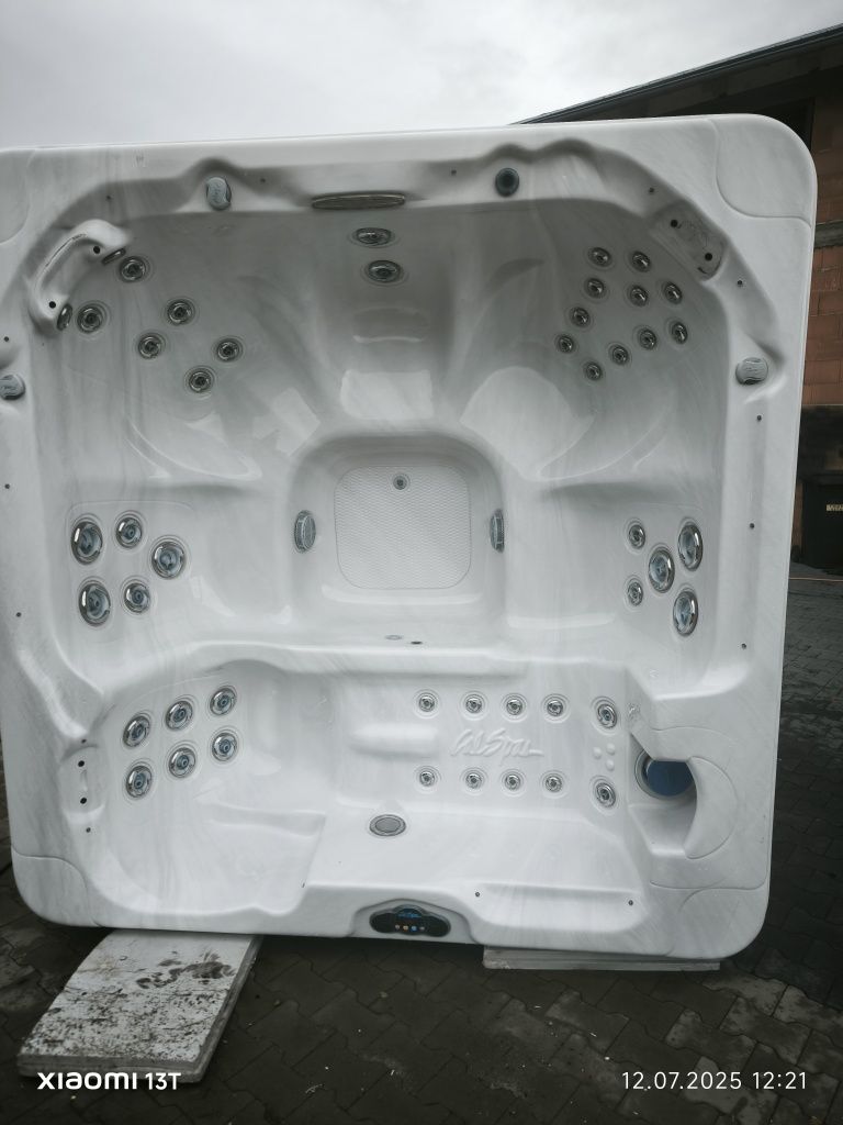 Jacuzzi ogrodowe Made U.S.A  5 osobowe