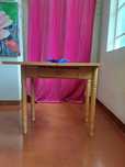 Mesa em pinho dobravel com gaveta