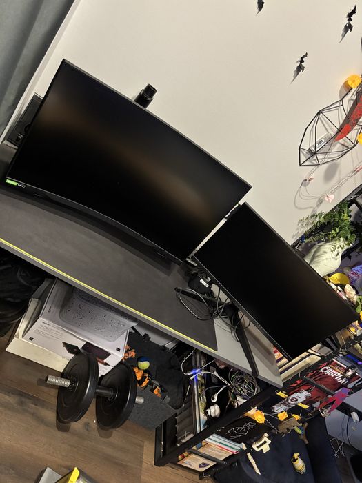 монитор Samsung C27JG70QSI. + базовий монітор Samsung + кронштейн