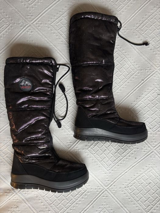 Venezia zimowe długie buty błyszczące 37