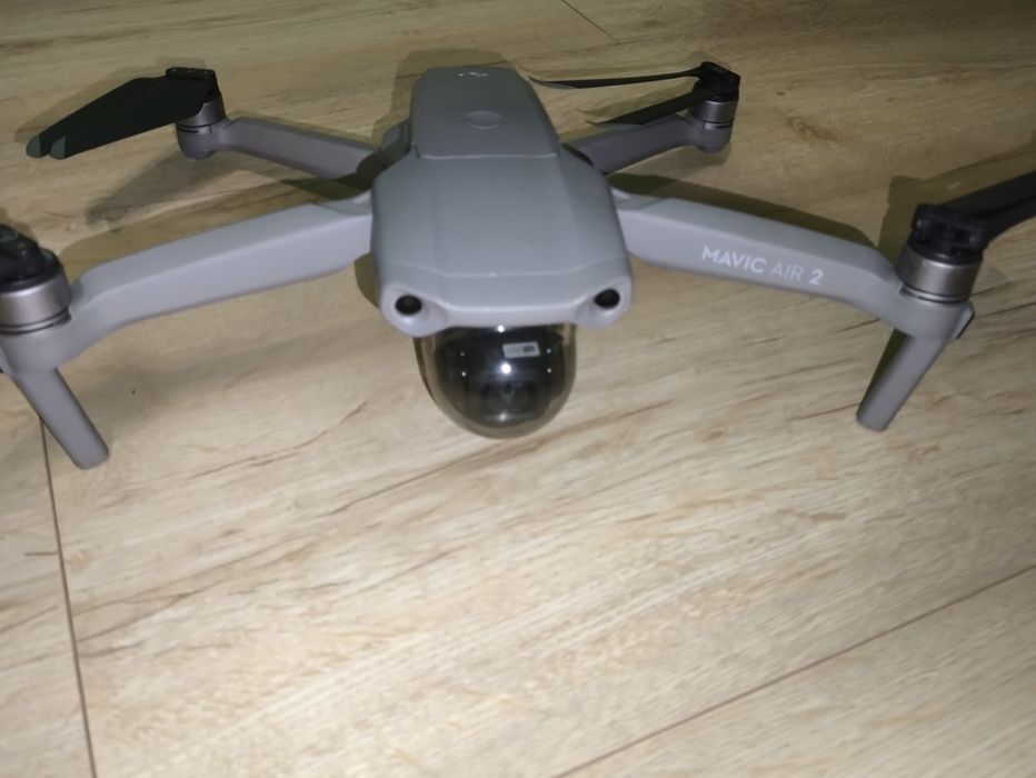 Квадрокоптер DJI Mavic air 2