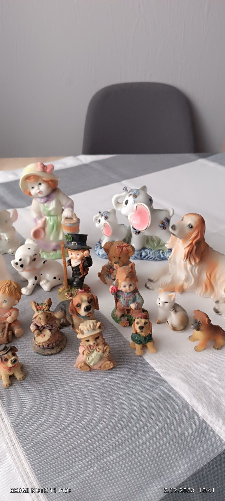 Figurki porcelana i gips