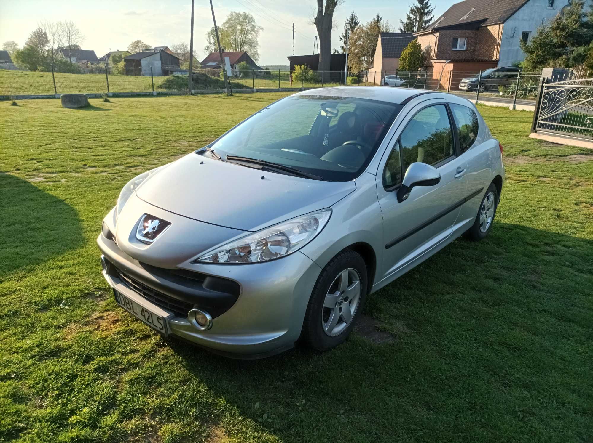 Peugeot 207+LPG hatchback