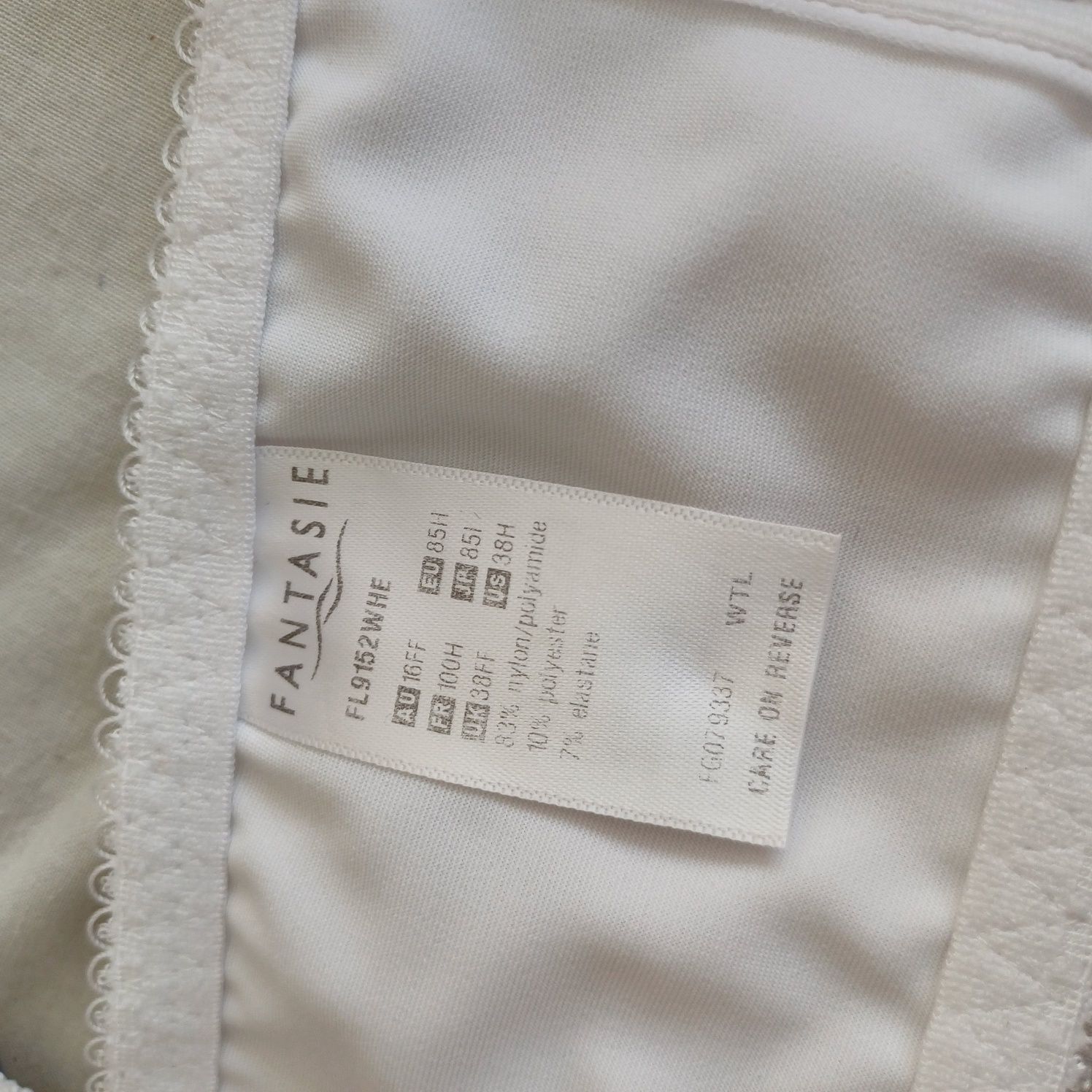 Бюстгалтер 80 Н чи 85 G 16 ff