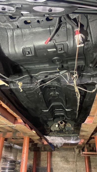 Авто у технічно гарному стані.Сів поїхав