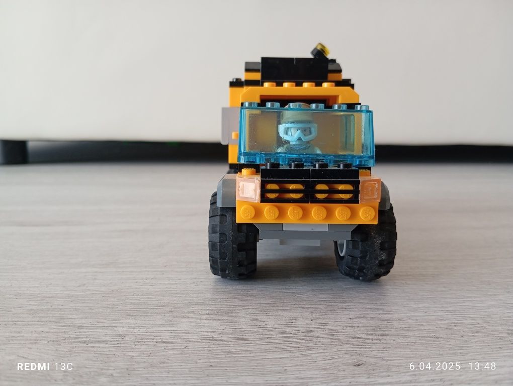 LEGO city 60160 jungle Explorers