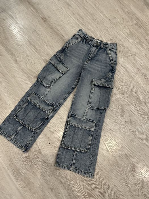 Джинси reserved в ідеалі 152 зріст, футболка в подарунок в ідеалі