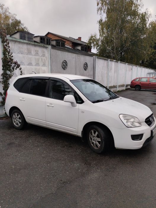 Кіа Каренс  2007