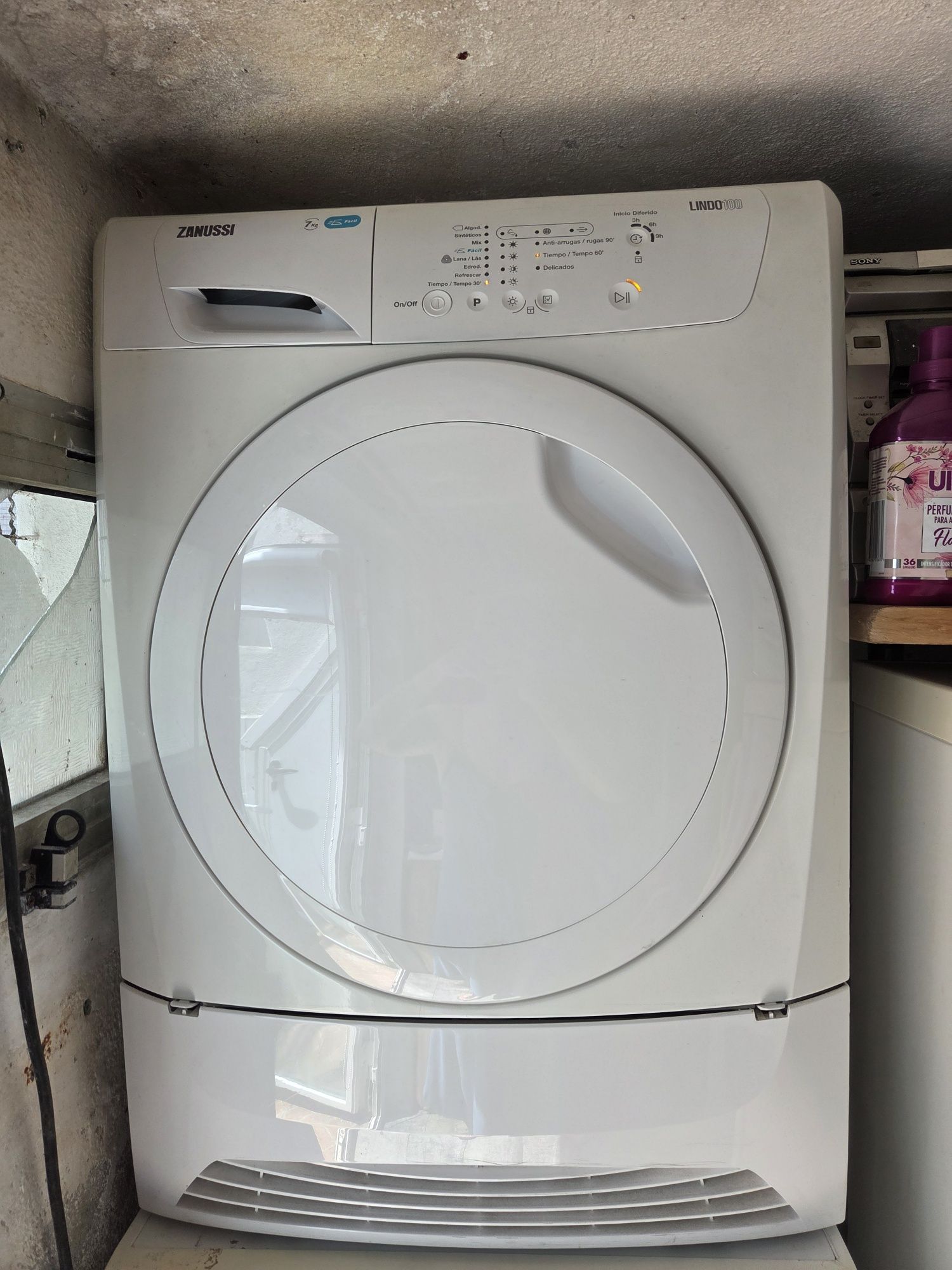 Maquina de secar Zanussi