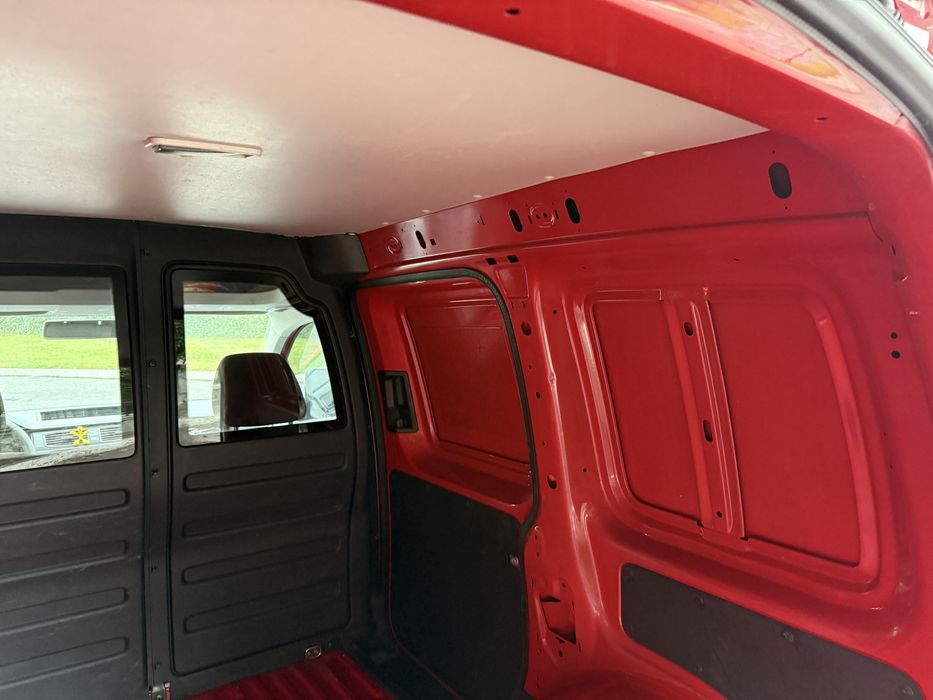 Продам Volkswagen Caddy 2015 (1.6 TDI)