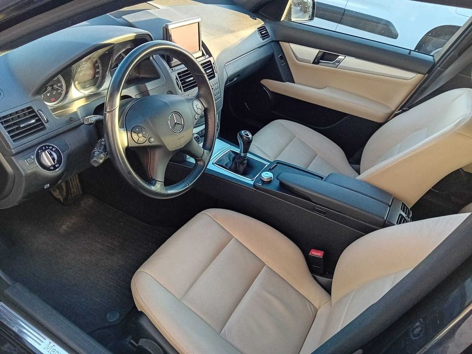 Mercedes C220 cdi Avantgarde (peq. sinistro) RESERVADO