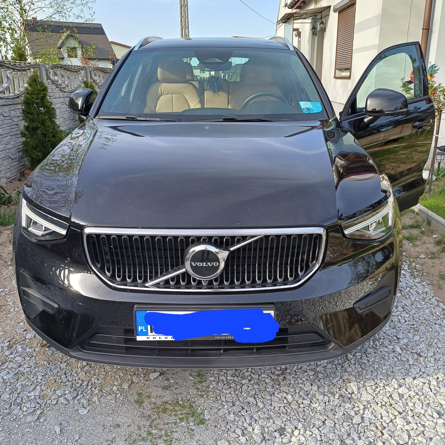 VOLVO XC40 2023 hybryda