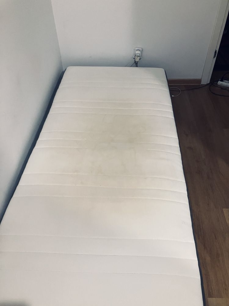 Łóżko piętrowe z materacem marki HOVAG