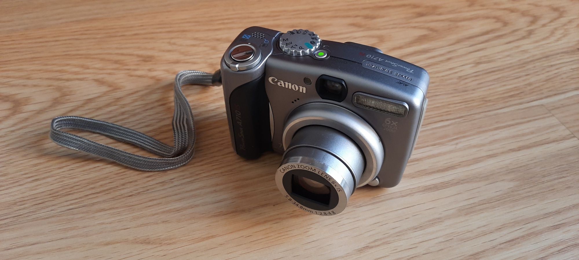 Máquina fotográfica digital Canon a710
