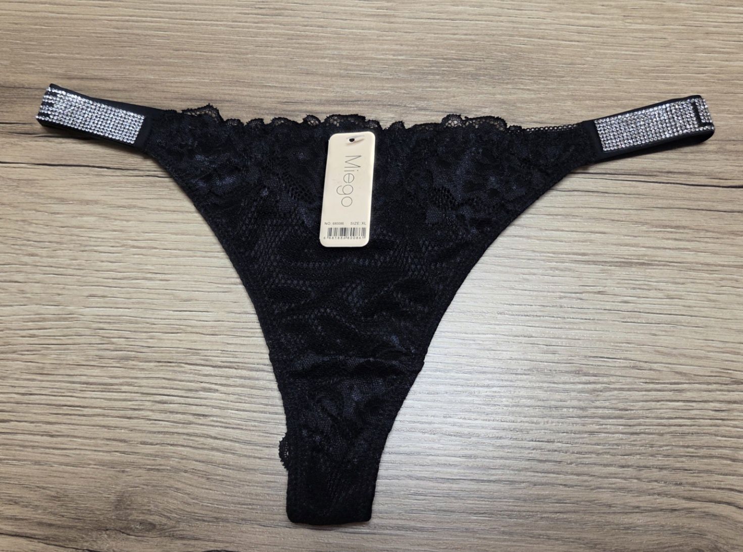 Majtki, stringi Damskie Czarne XL
