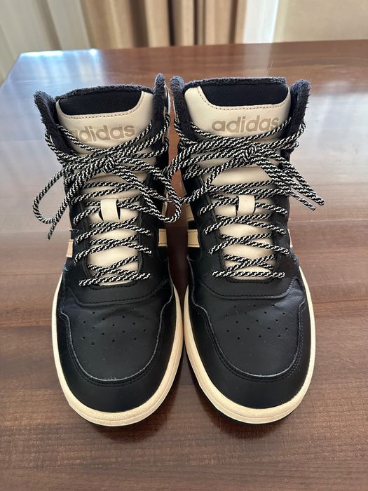 Adidas оригінал 41,5 Кросівки Hoops 3.0 Mid Lifestyle Basketball