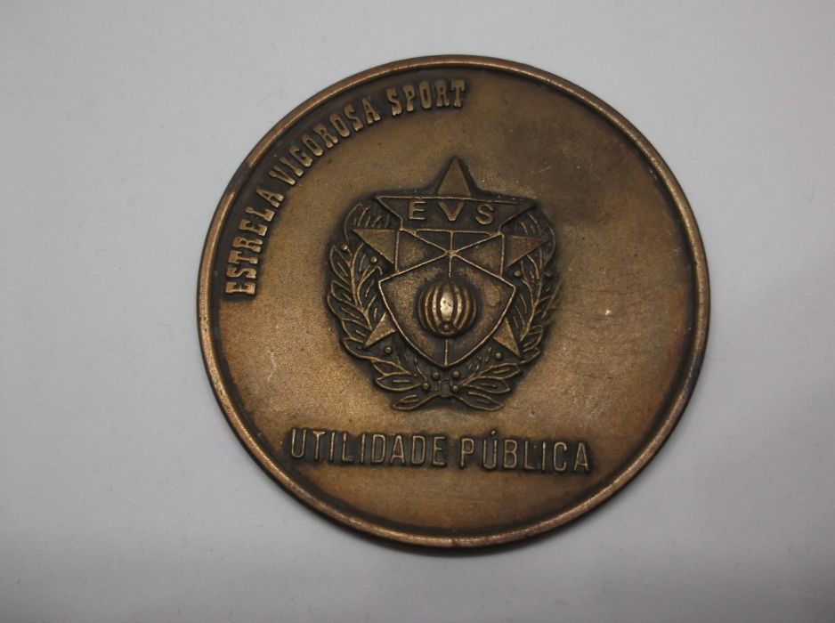 Medalhas de Rally e Karting em bronze + trofeu (ver fotos)