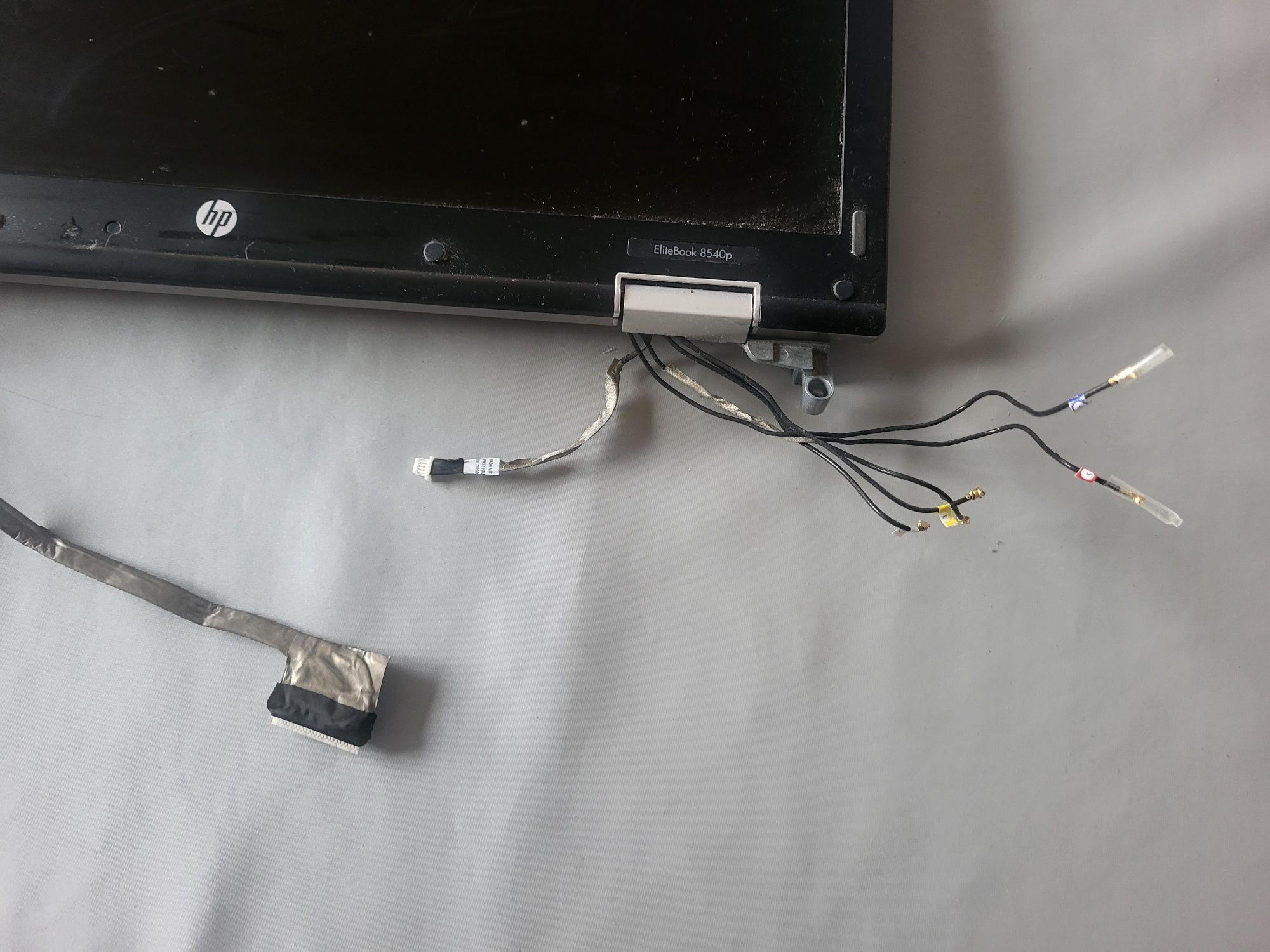 Sprzedam klapę matrycy do Laptopa HP Elitebook 8540p