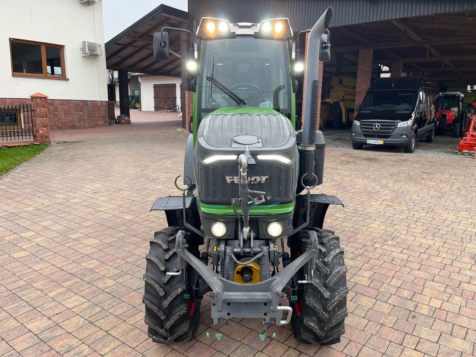 Fendt 211V PROFI 2021r 2000mth ciągnik sadowniczy 209 208
