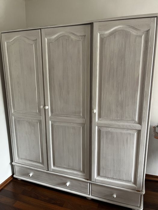 Drewniana szafa 170x200 Ikea + komoda
